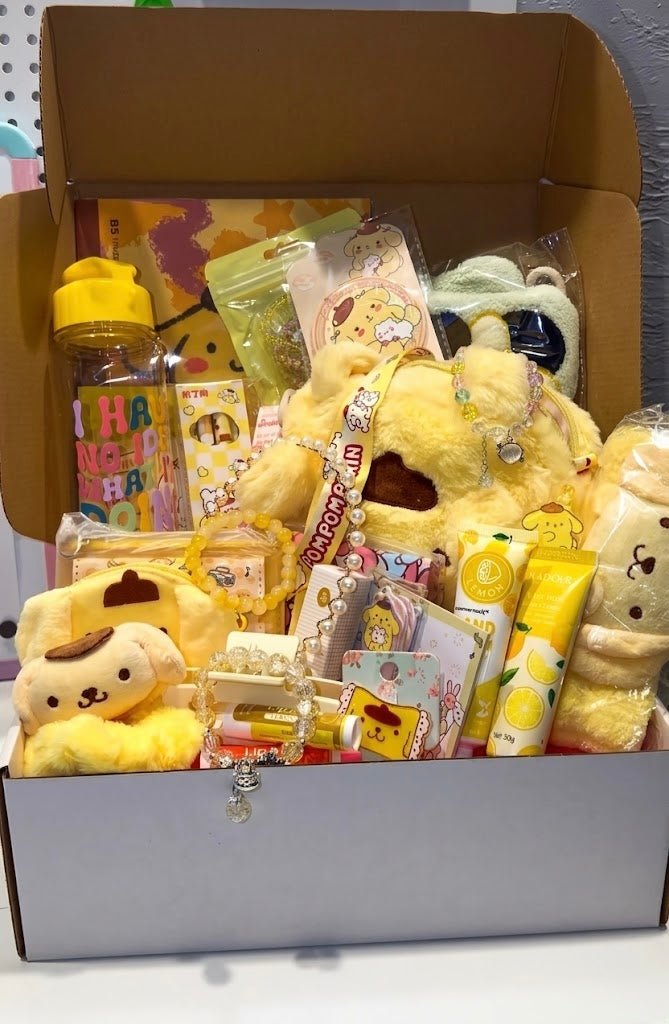 Mystery Scoop Bracelet box 27-45 items + free extra gifts.